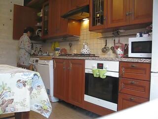 फक्किंग मेरे युवा महिला में the किचन जबकि वह शुरू होता है हमें breakfast अडल्ट क्लिप दिखाता है