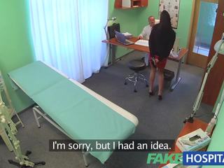 Fakehospital seksuālā sales lassie opens surgeon sperma