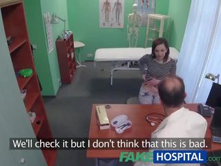 Fakehospital المريض لديها ل كس تحقق فوق