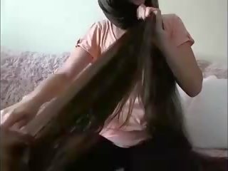 פלרטטנית ארוך שיער שחרחורת hairplay שערה brush רטוב שערה