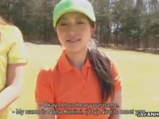 Fermecător golf tineri femeie nana kunimi merge ahead o mistake și acum ea