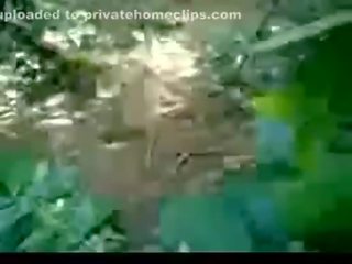 Indiano ladki in giungla all’aperto giovane donna scopata difficile www.xnidhicam.blogspot.com