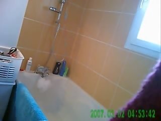 Amatieri slēpts duša kamera
